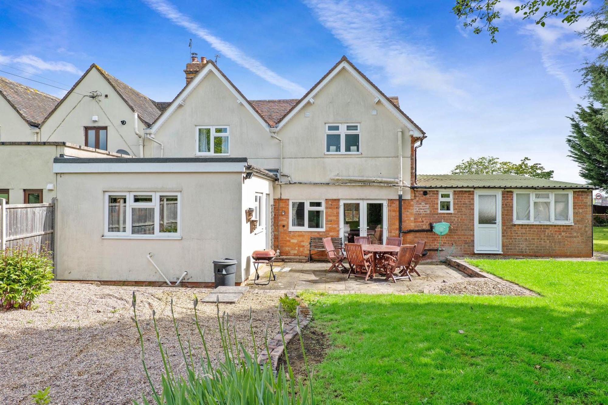 Wheelbarrow Cottage Bengeworth Quarto foto